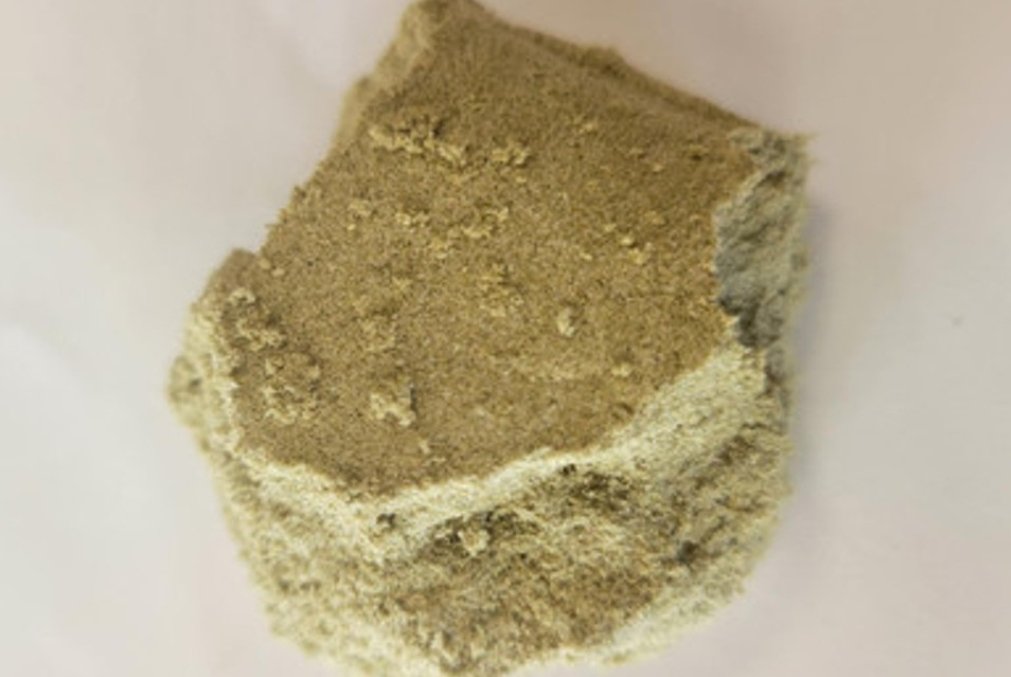 Indulge Yourself in the Pure Flavor of Lemon Cherry Gelato THCA Bubble Hash – 1 Gram